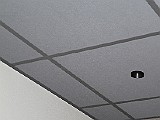 Rockfon himlingsplate color grey i  T-profiler i toilett 1.jpg